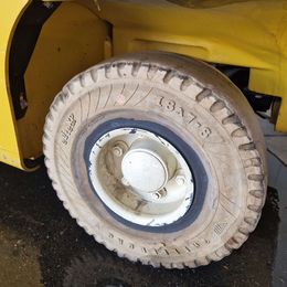 Frontstapler gebraucht: Yale 4-Rad Elektrostapler ERP35VL. Yale ERP35VL. 4-Rad Elektrostapler