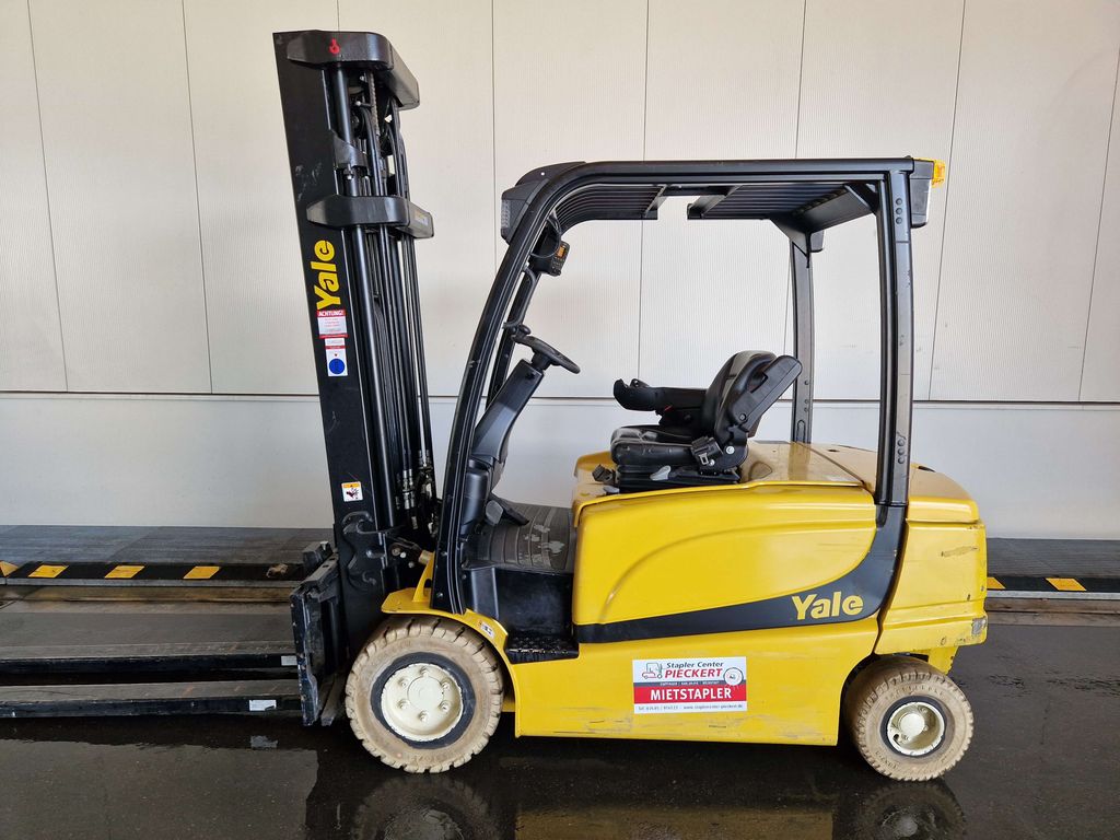 Frontstapler gebraucht: Yale 4-Rad Elektrostapler ERP35VL. Yale ERP35VL. 4-Rad Elektrostapler