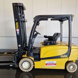 Frontstapler gebraucht: Yale 4-Rad Elektrostapler ERP35VL. Yale ERP35VL. 4-Rad Elektrostapler