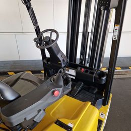 Frontstapler gebraucht: Yale 4-Rad Elektrostapler ERP35VL. Yale ERP35VL. 4-Rad Elektrostapler