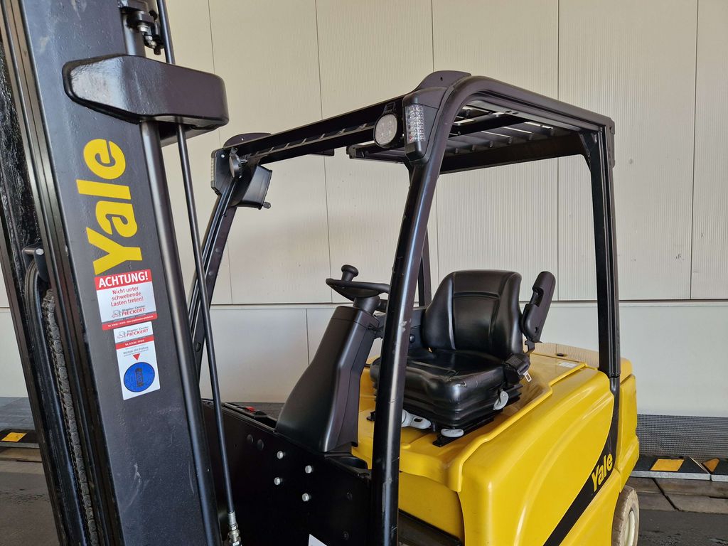 Frontstapler gebraucht: Yale 4-Rad Elektrostapler ERP35VL. Yale ERP35VL. 4-Rad Elektrostapler