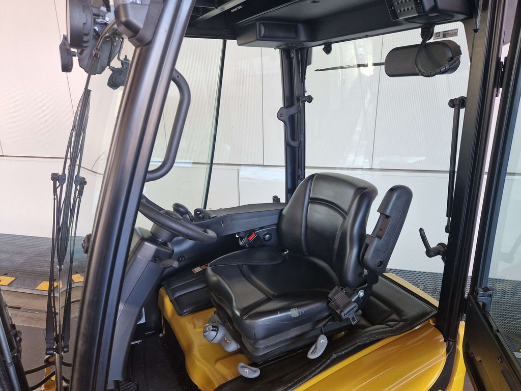 Frontstapler gebraucht: Yale 3-Rad Elektrostapler ERP20VT(MWB). Yale ERP20VT(MWB). 3-Rad Elektrostapler