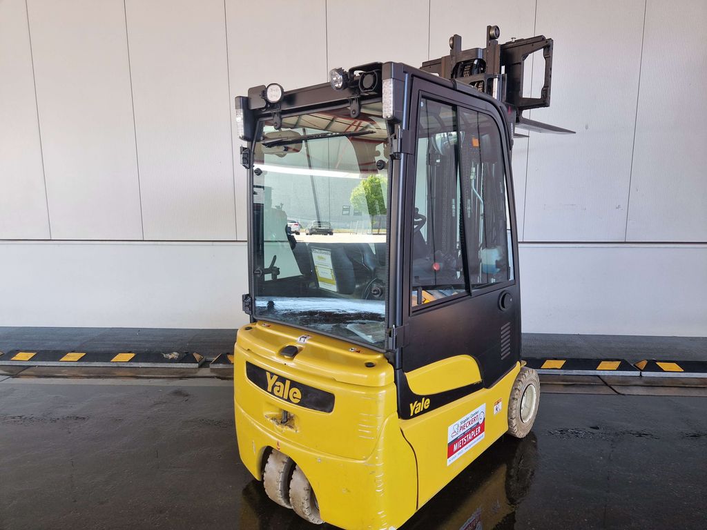 Frontstapler gebraucht: Yale 3-Rad Elektrostapler ERP20VT(MWB). Yale ERP20VT(MWB). 3-Rad Elektrostapler