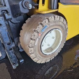 Frontstapler gebraucht: Yale 3-Rad Elektrostapler ERP20VT(MWB). Yale ERP20VT(MWB). 3-Rad Elektrostapler