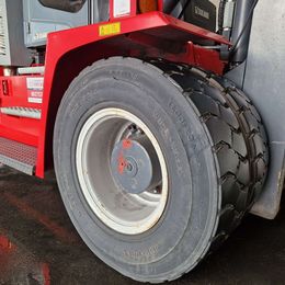 Kalmar DCG120-6 Dieselstapler