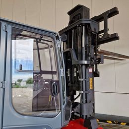 Kalmar ECG80-9. 4-Rad Elektrostapler