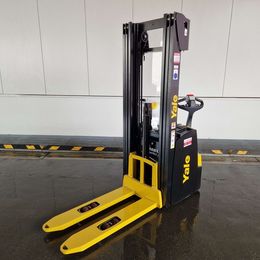 Yale MS16AC. Hochhubwagen