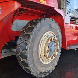 Kalmar DCG120-6 Dieselstapler