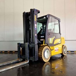 Frontstapler gebraucht: Yale 4-Rad Elektrostapler ERP55VM6 Yale ERP55VM6 4-Rad Elektrostapler