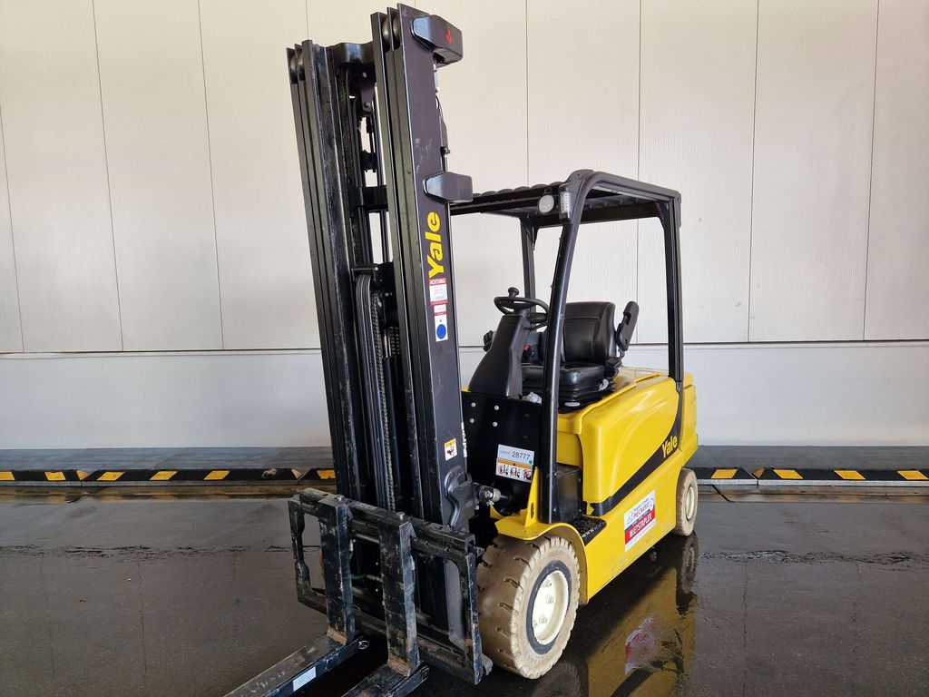 Frontstapler gebraucht: Yale 4-Rad Elektrostapler ERP35VL Yale ERP35VL 4-Rad Elektrostapler