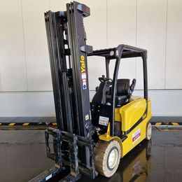 Frontstapler gebraucht: Yale 4-Rad Elektrostapler ERP35VL Yale ERP35VL 4-Rad Elektrostapler