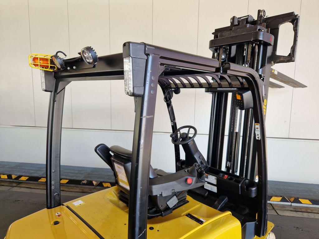 Frontstapler gebraucht: Yale 4-Rad Elektrostapler ERP35VL Yale ERP35VL 4-Rad Elektrostapler