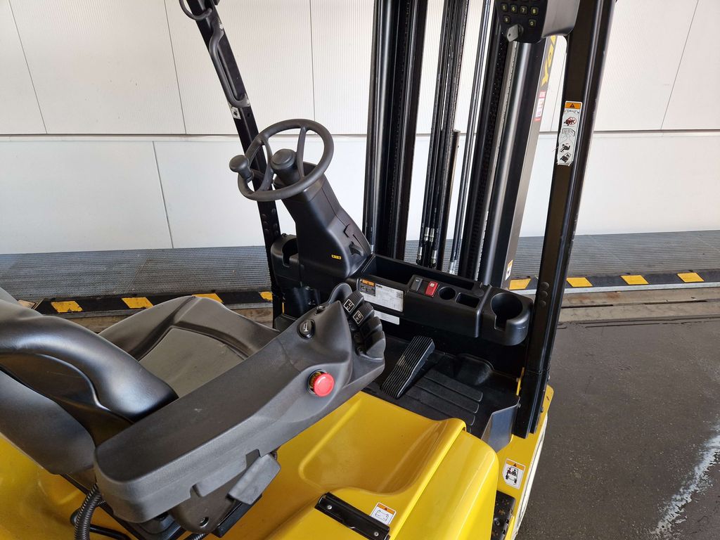 Frontstapler gebraucht: Yale 4-Rad Elektrostapler ERP35VL Yale ERP35VL 4-Rad Elektrostapler