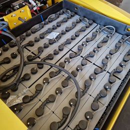 Frontstapler gebraucht: Yale 4-Rad Elektrostapler ERP35VL Yale ERP35VL 4-Rad Elektrostapler