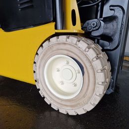 Yale ERP20VF (MWB). 4-Rad Elektrostapler