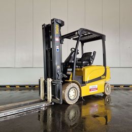 Yale ERP35VL 4-Rad Elektrostapler