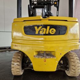 Yale ERP35VL 4-Rad Elektrostapler