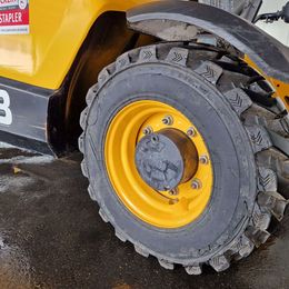 JCB 525-60 Teleskopstapler starr