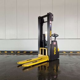 Yale MS16AC. Hochhubwagen