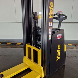 Yale MS16AC. Hochhubwagen