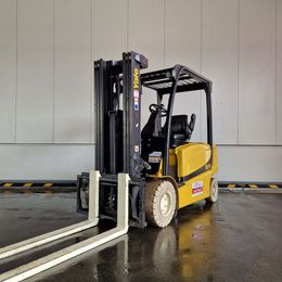 Yale ERP35VL 4-Rad Elektrostapler