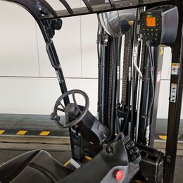 Yale ERP20VF 4-Rad Elektrostapler