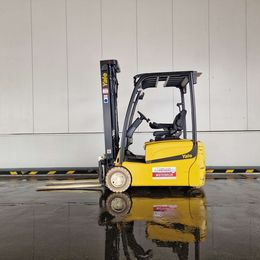 Frontstapler gebraucht: Yale 3-Rad Elektrostapler ERP20VT(MWB) Yale ERP20VT(MWB) 3-Rad Elektrostapler