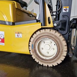 Frontstapler gebraucht: Yale 3-Rad Elektrostapler ERP20VT(MWB) Yale ERP20VT(MWB) 3-Rad Elektrostapler