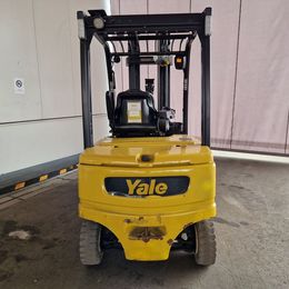 Frontstapler gebraucht: Yale 4-Rad Elektrostapler ERP35VL Yale ERP35VL 4-Rad Elektrostapler