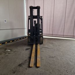 Frontstapler gebraucht: Yale 4-Rad Elektrostapler ERP35VL Yale ERP35VL 4-Rad Elektrostapler