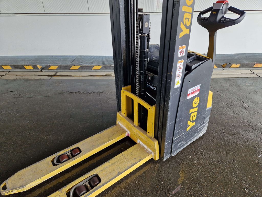 Gabelhochhubwagen gebraucht: Yale Hochhubwagen MS12AC Yale MS12AC Hochhubwagen