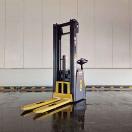 Yale MS16AC. Hochhubwagen