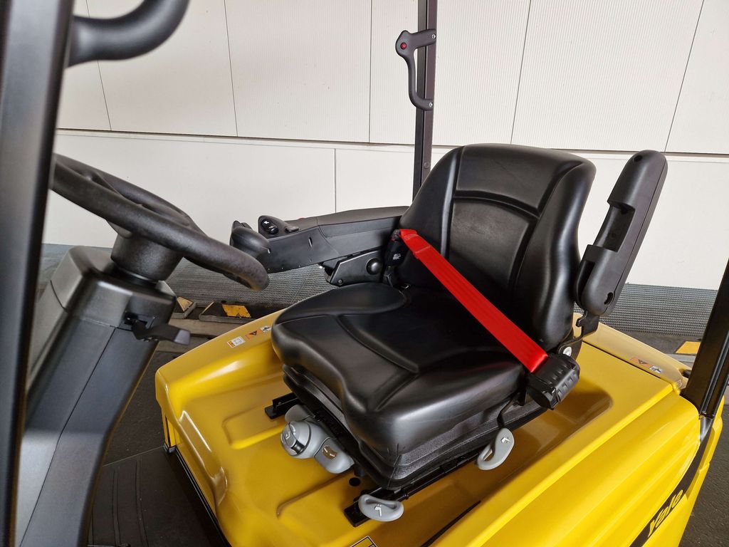 Frontstapler gebraucht: Yale 3-Rad Elektrostapler ERP20VT. Yale ERP20VT. 3-Rad Elektrostapler