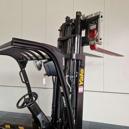 Frontstapler gebraucht: Yale 3-Rad Elektrostapler ERP20VT. Yale ERP20VT. 3-Rad Elektrostapler