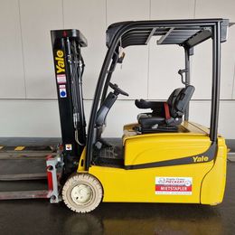 Frontstapler gebraucht: Yale 3-Rad Elektrostapler ERP20VT. Yale ERP20VT. 3-Rad Elektrostapler