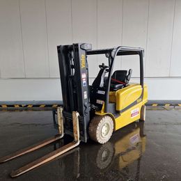 Yale ERP35VL 4-Rad Elektrostapler