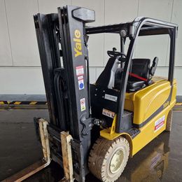 Yale ERP35VL 4-Rad Elektrostapler