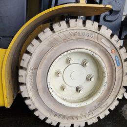 Yale ERP35VL 4-Rad Elektrostapler