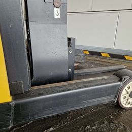 Schubmaststapler gebraucht: Yale Schubmaststapler MR16 Yale MR16 Schubmaststapler