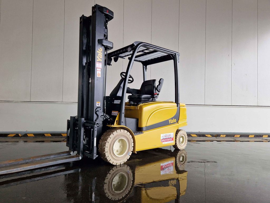 Frontstapler gebraucht: Yale 4-Rad Elektrostapler ERP35VL. Yale ERP35VL. 4-Rad Elektrostapler