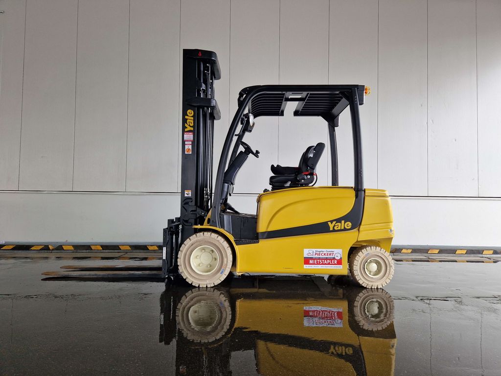 Frontstapler gebraucht: Yale 4-Rad Elektrostapler ERP35VL. Yale ERP35VL. 4-Rad Elektrostapler