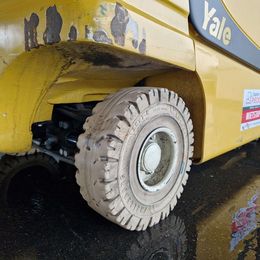 Yale ERP35VL 4-Rad Elektrostapler