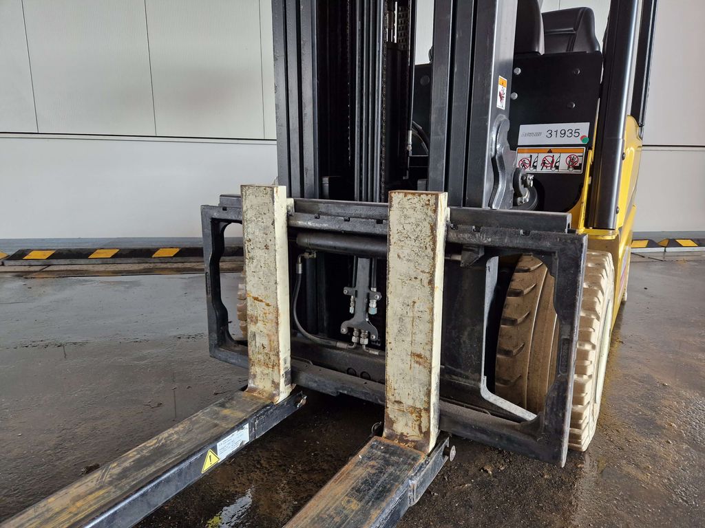 Frontstapler gebraucht: Yale 4-Rad Elektrostapler ERP35VL. Yale ERP35VL. 4-Rad Elektrostapler