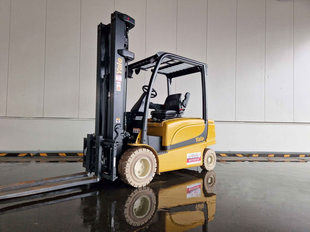 Frontstapler gebraucht: Yale 4-Rad Elektrostapler ERP35VL. Yale ERP35VL. 4-Rad Elektrostapler
