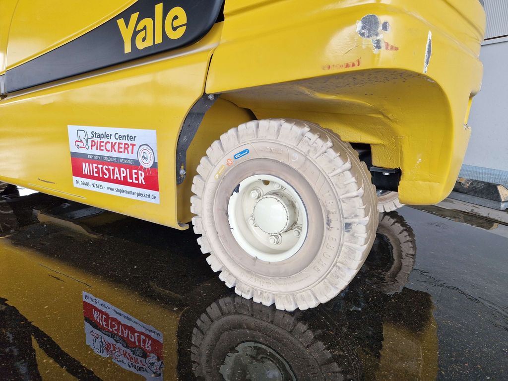 Frontstapler gebraucht: Yale 4-Rad Elektrostapler ERP35VL. Yale ERP35VL. 4-Rad Elektrostapler