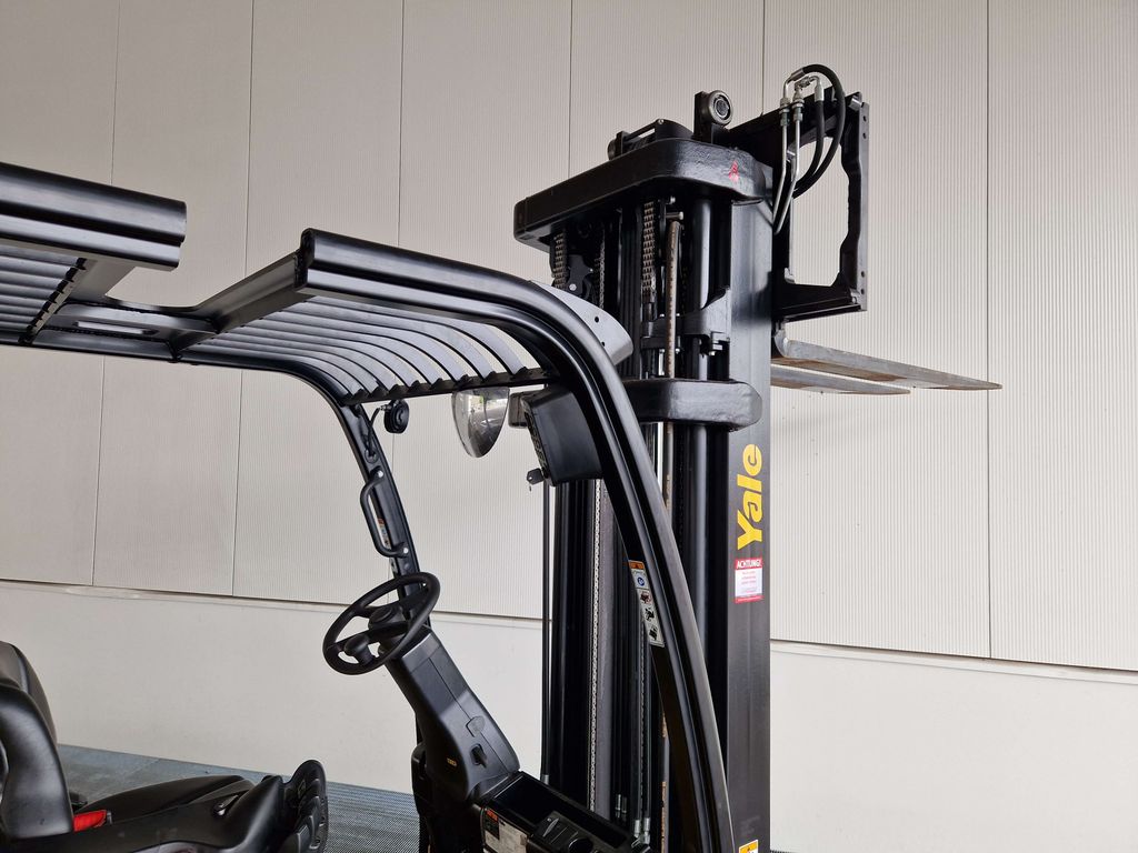 Frontstapler gebraucht: Yale 4-Rad Elektrostapler ERP35VL. Yale ERP35VL. 4-Rad Elektrostapler