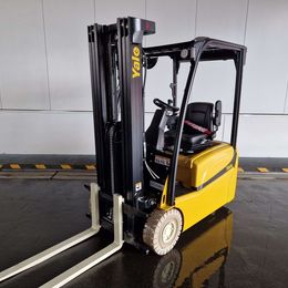 Yale ERP16VT 3-Rad Elektrostapler