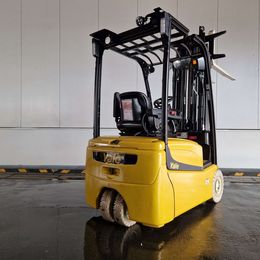 Yale ERP16VT 3-Rad Elektrostapler