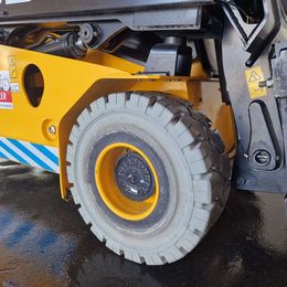 JCB 35-22E Teleskopstapler starr