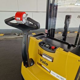 Yale MS16AC. Hochhubwagen